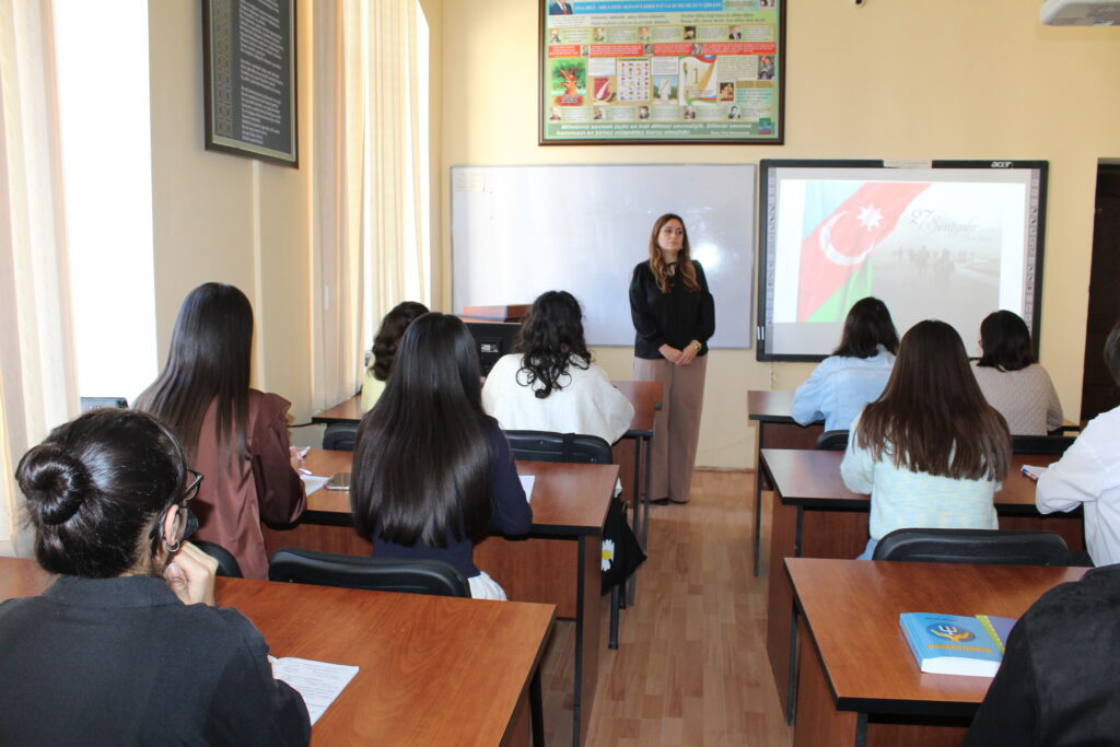 ADPU-nun Şamaxı filialında ilk dərs saatlarında Vətən müharibəsi şəhidlərinin xatirəsi yad olundu