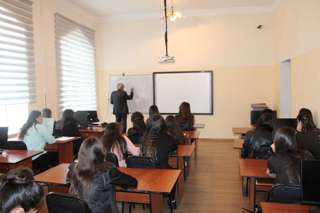 Riyaziyyat və kompüter elmləri kafedrasının  müəllimi Nərmanov Rasim  tərəfindən MİQ təlimi keçirildi.