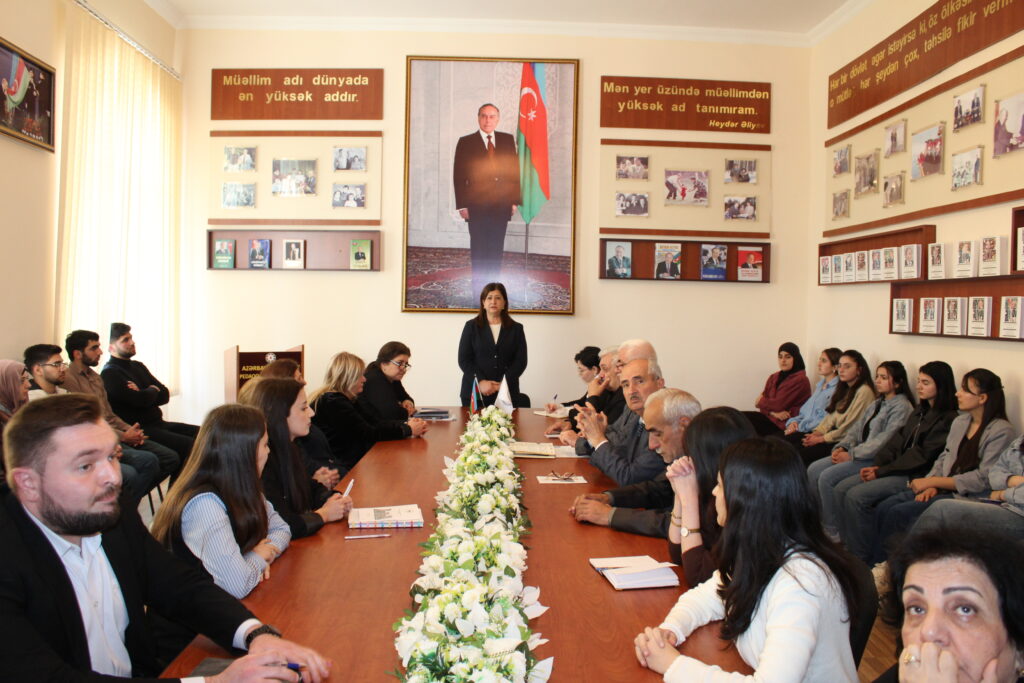 ADPU-nun Şamaxı filialında “Şamaxının Azərbaycanın şəhərsalma və memarlıq tarixində yeri” mövzusunda dəyirmi masa keçirilmişdir.