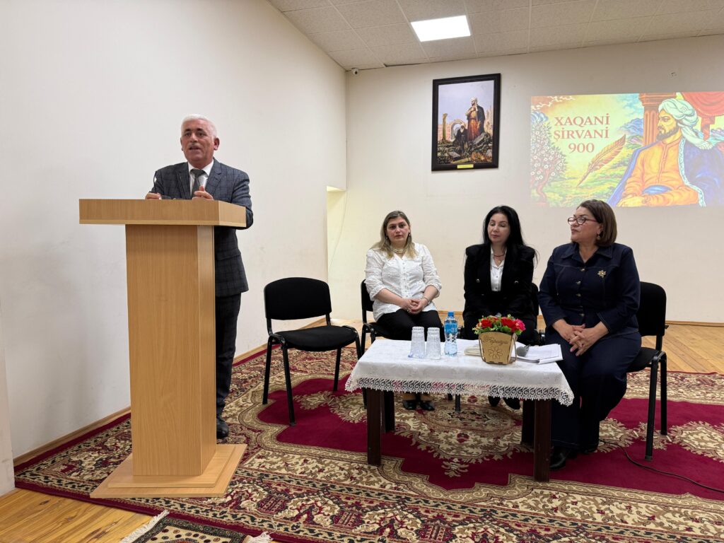 ADPU-nun Şamaxı filialının Dil, ədəbiyyat və onların tədrisi texnologiyası kafedrasının müdiri Eyvaz Eminaliyev konfransda ,,Bir əcəm türküyəm,, adlı elmi məqalə ilə çıxış etmişdir.