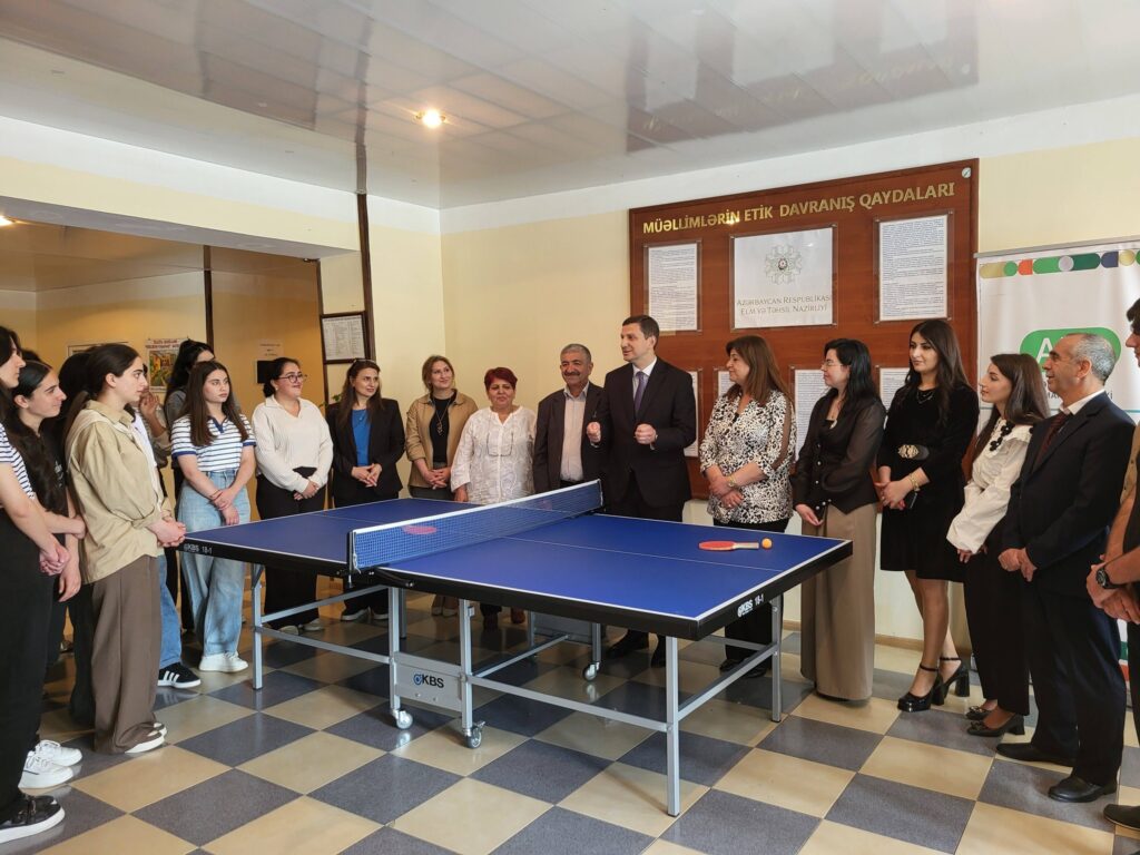 Azərbaycan Respublikasının Gənclər və İdman Nazirliyi tərəfindən ADPU-nun Şamaxı filialına stolüstü tennis masası təqdim olunmuşdur.