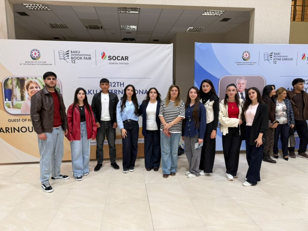 ADPU Şamaxı filialının Kitabxana və elektron resurslar şöbəsinin müdiri Razimi Vəsilə və bir qrup tələbələri XII Bakı Beynəlxalq Kitab Sərgisində iştirak ediblər